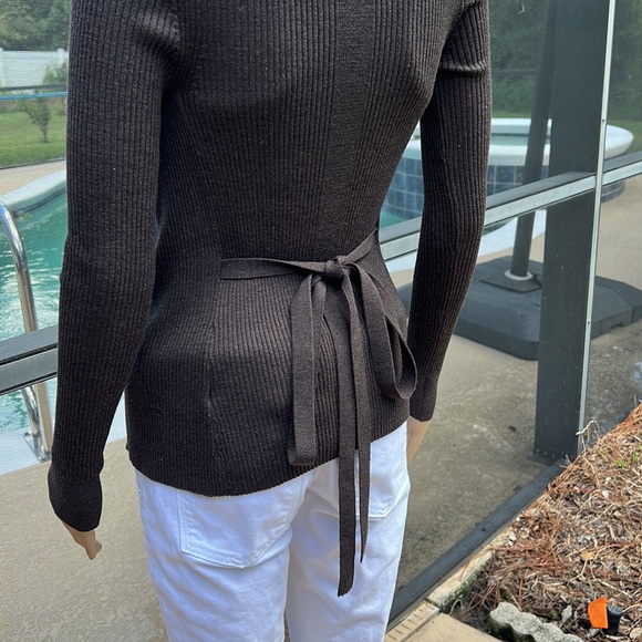 COS Brown 100% Wool Sweater Cardigan. Size XS - Picture 6 of 7